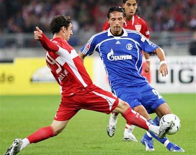 并成为焦点 并成为焦点